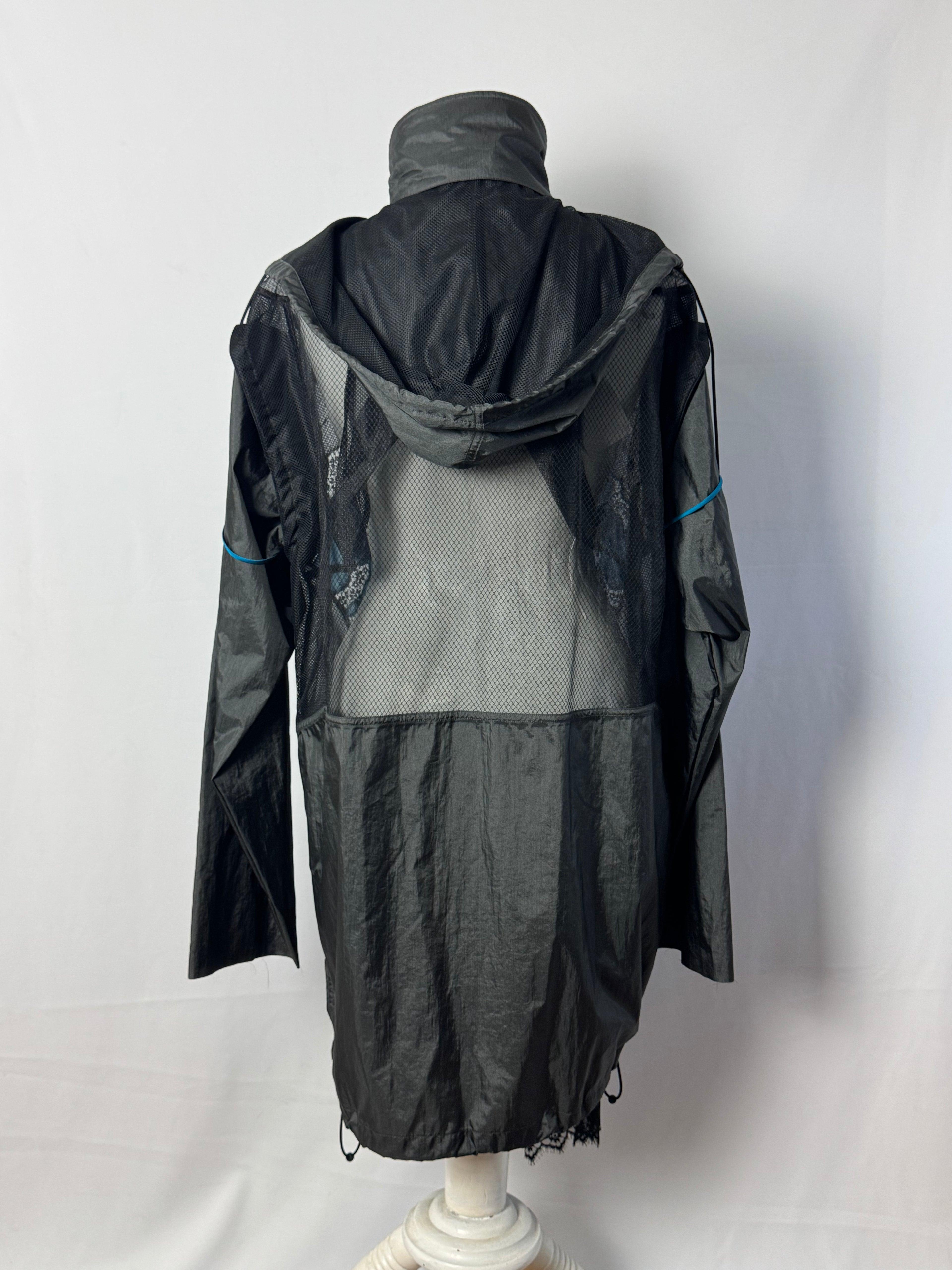 FW2018 Runway Lingerie Tech Overcoat Black / Blue