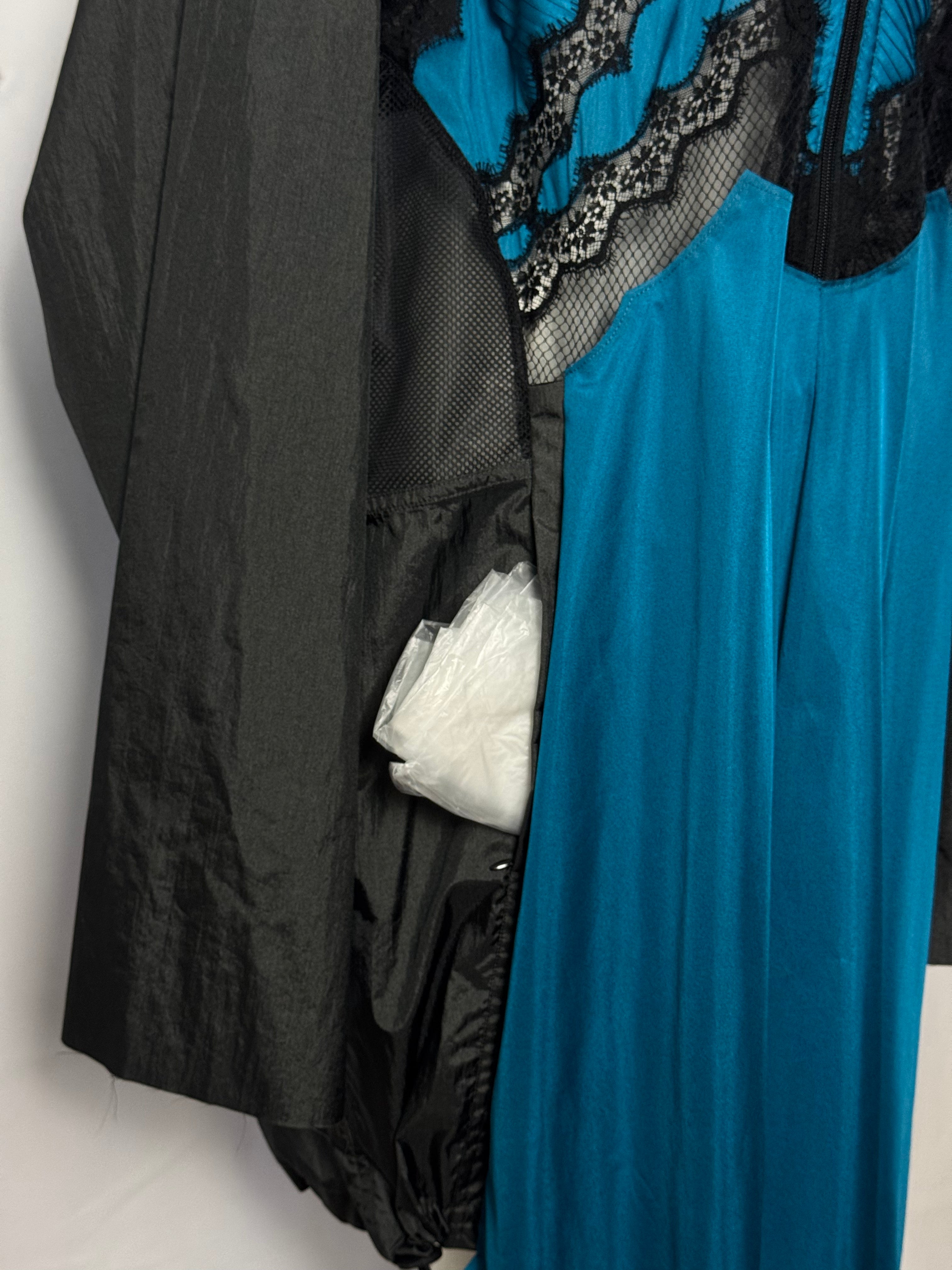 FW2018 Runway Lingerie Tech Overcoat Black / Blue