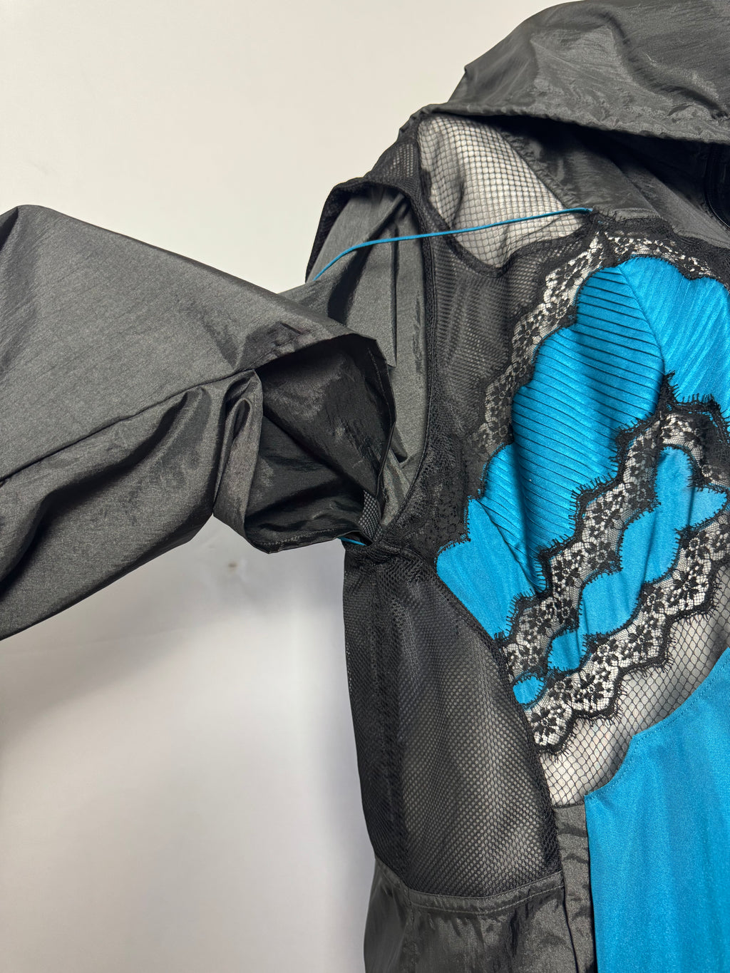 FW2018 Runway Lingerie Tech Overcoat Black / Blue