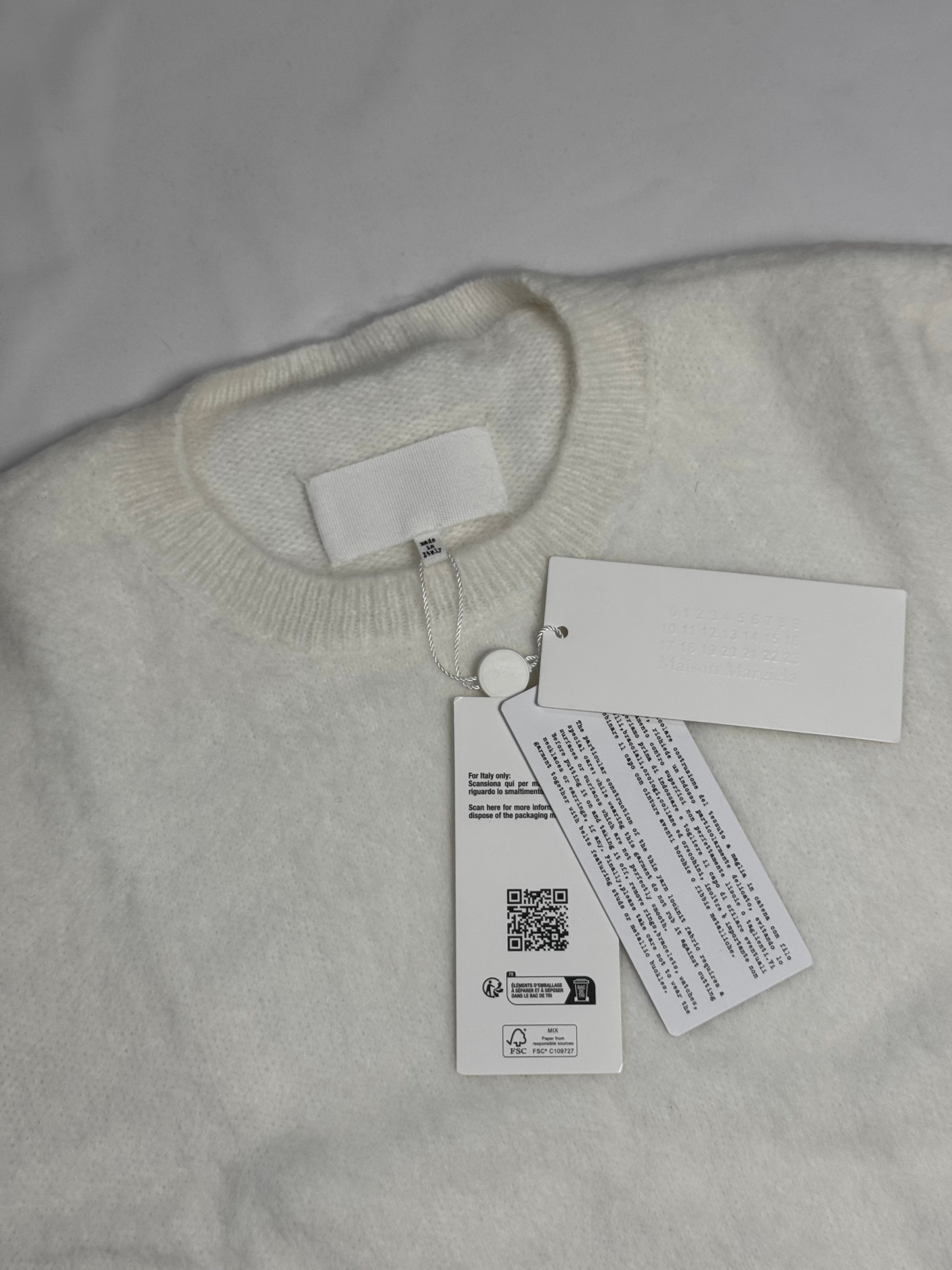 FW2023 Runway Knit Top White