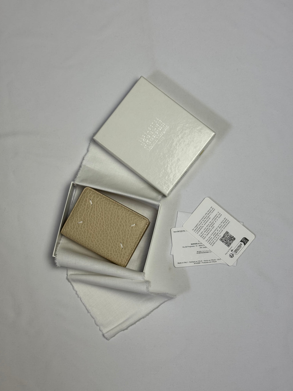 Four Stitches Wallet Sand