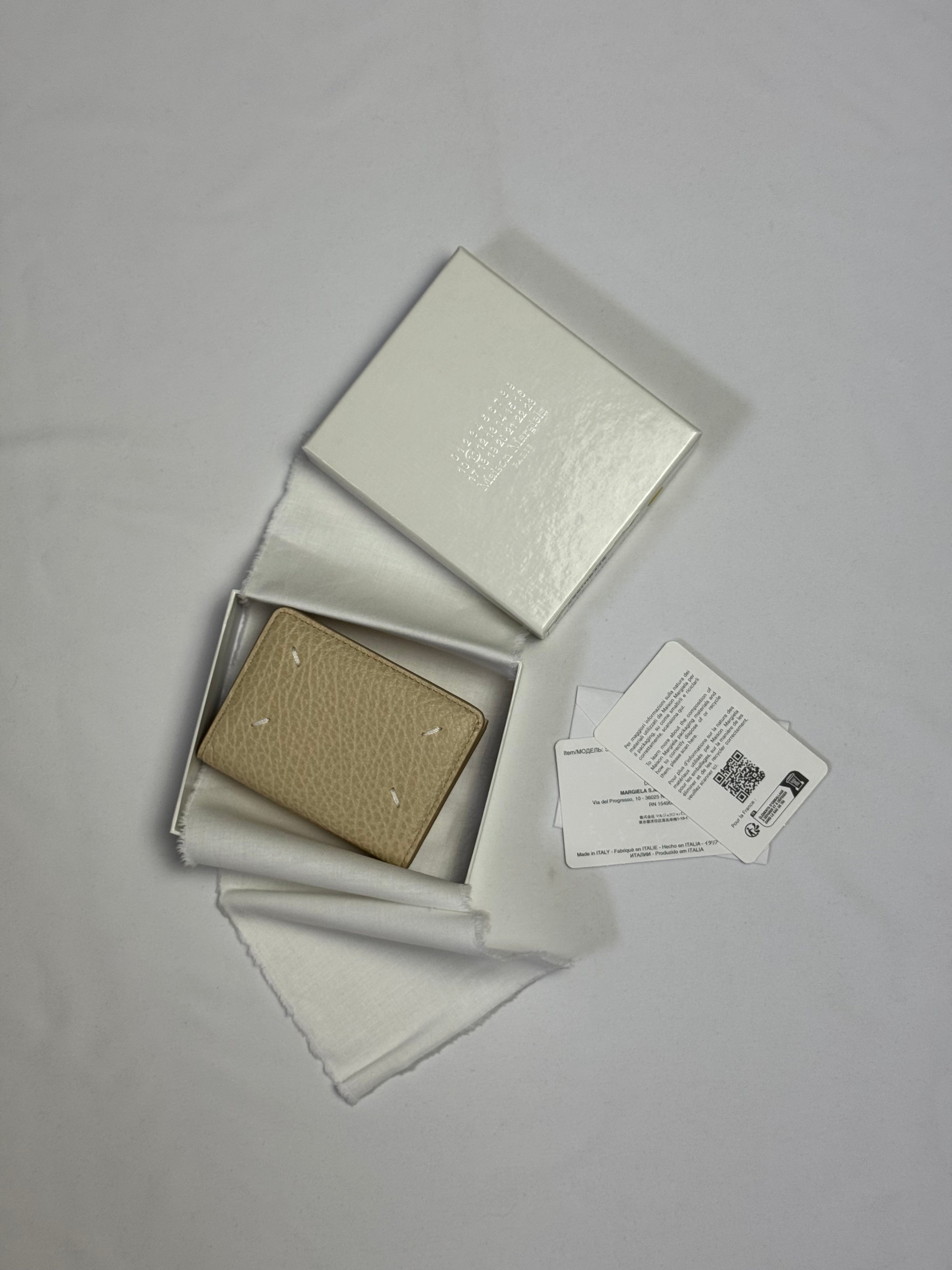 Four Stitches Wallet Sand