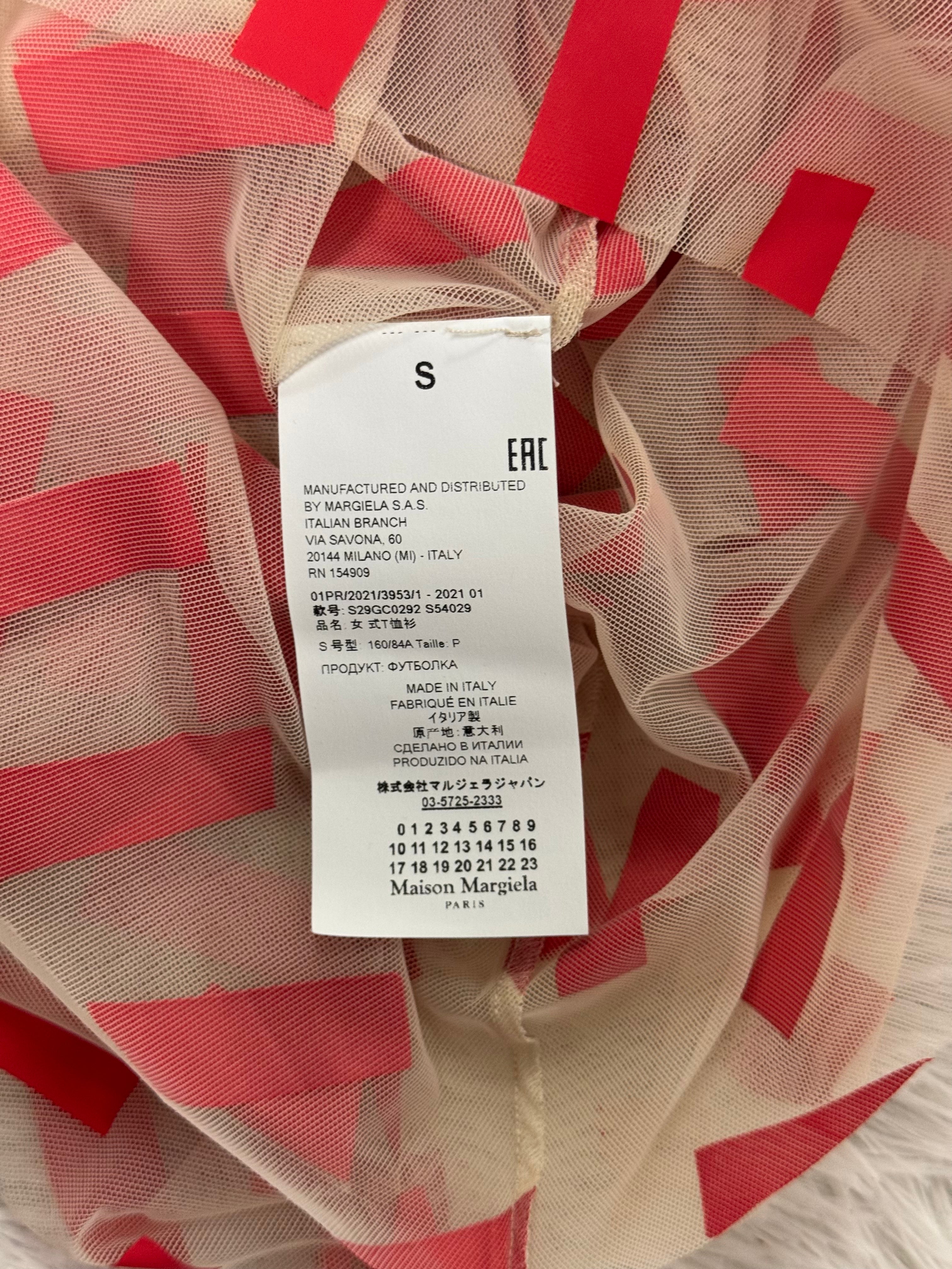 SS2021 Runway Transparent Top Red
