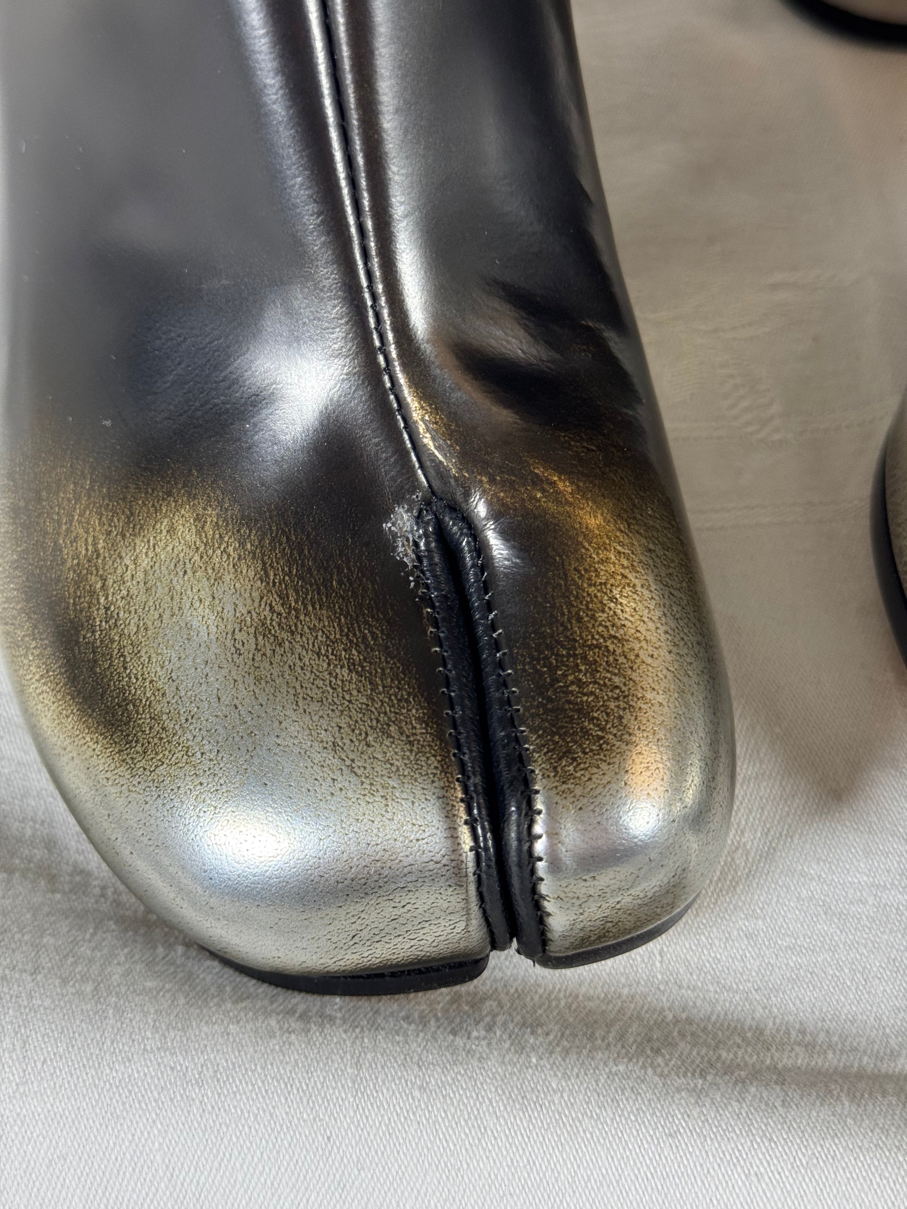 Tabi Ankle Boots Metallic / Black