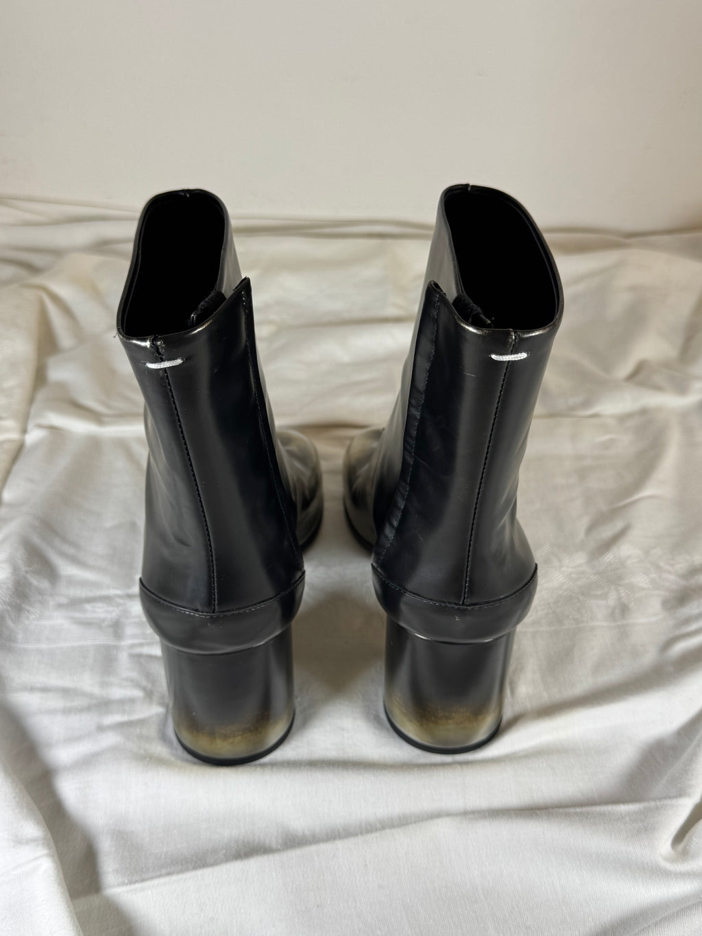 Tabi Ankle Boots Metallic / Black