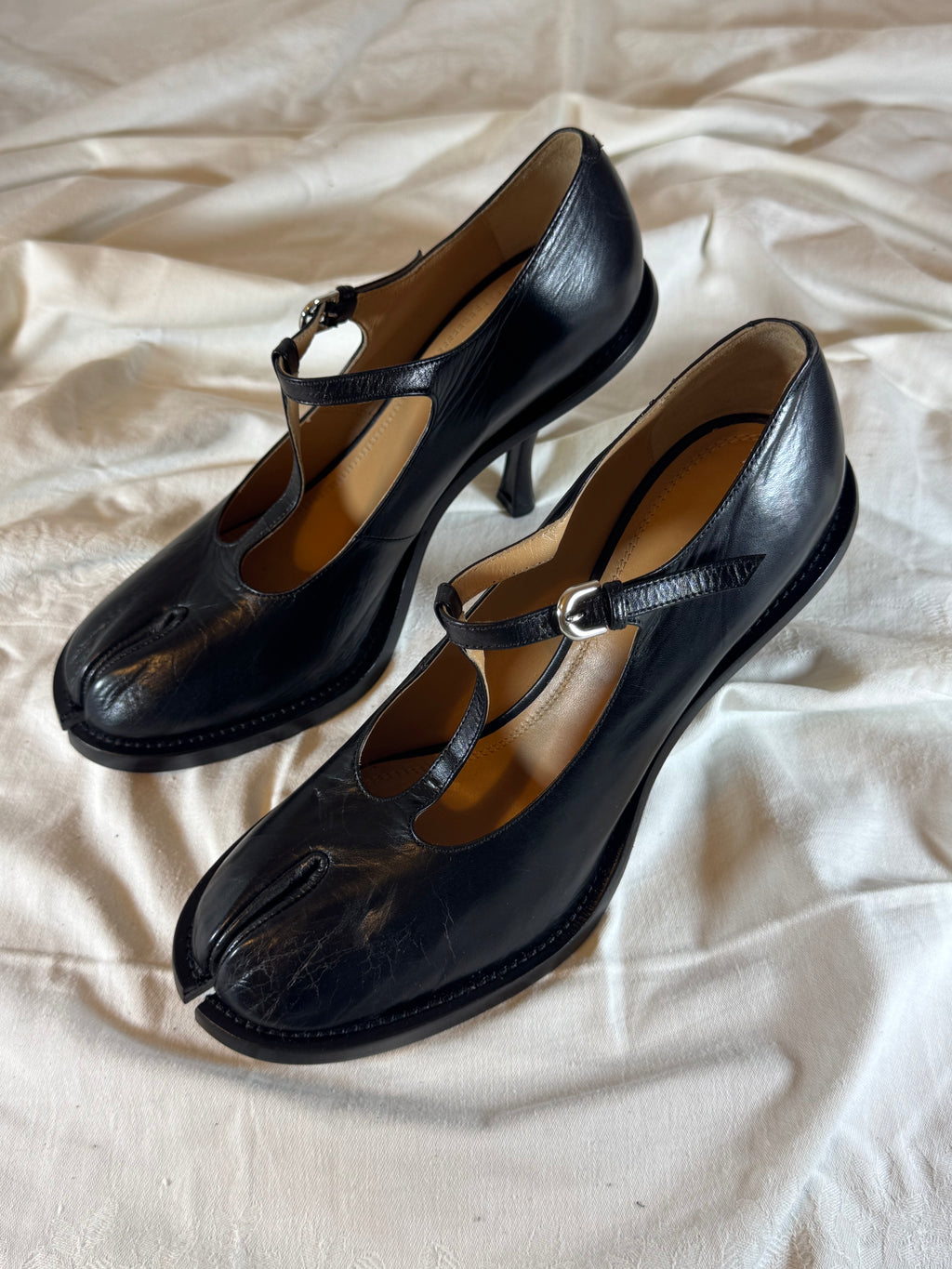Tabi Bourgeoise Heels Black