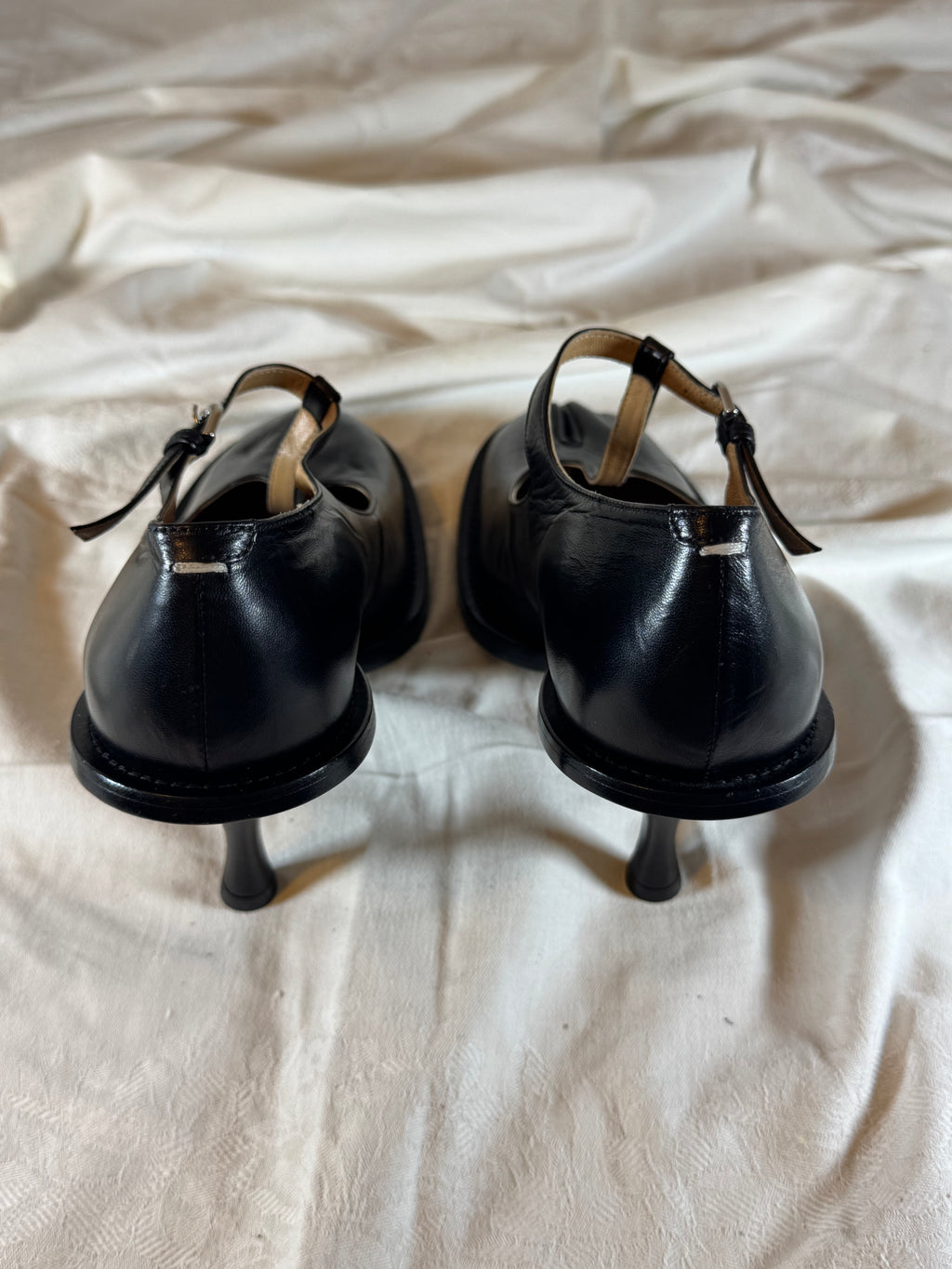 Tabi Bourgeoise Heels Black