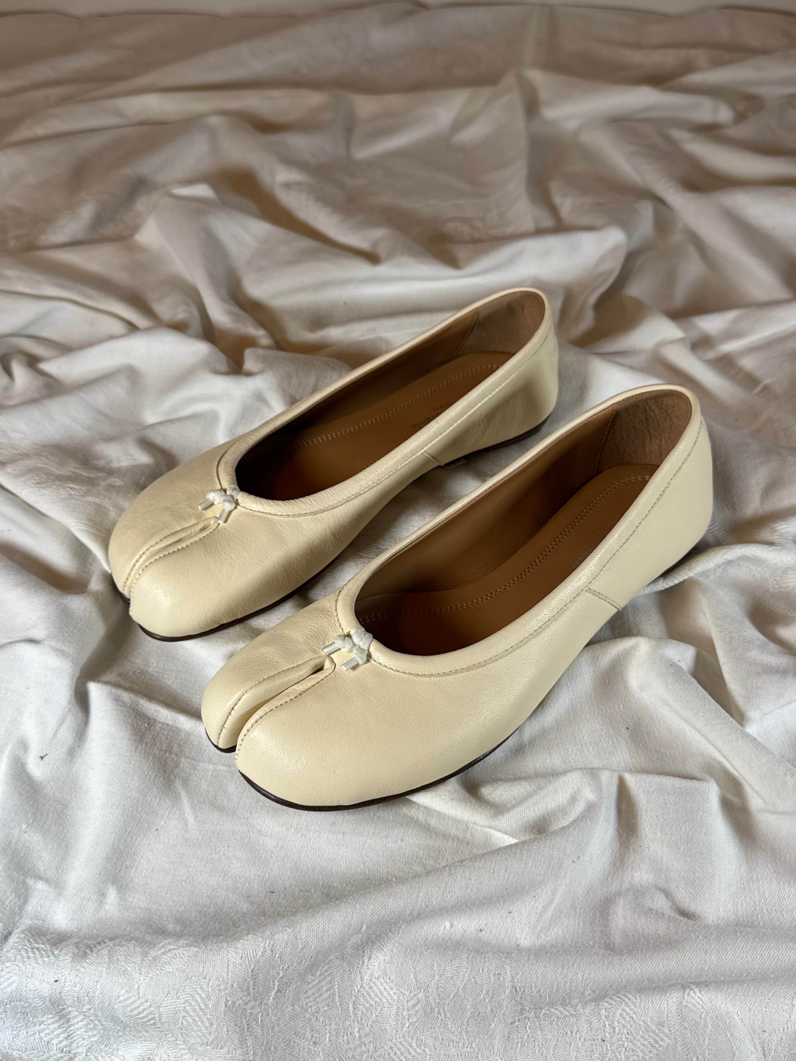 Tabi Ballet Flat Cream