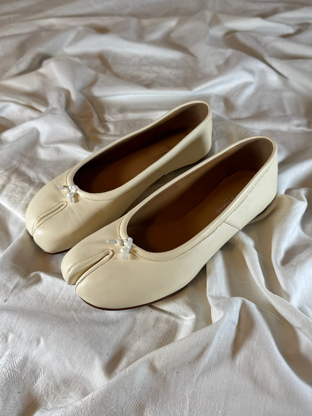 Tabi Ballet Flat Cream