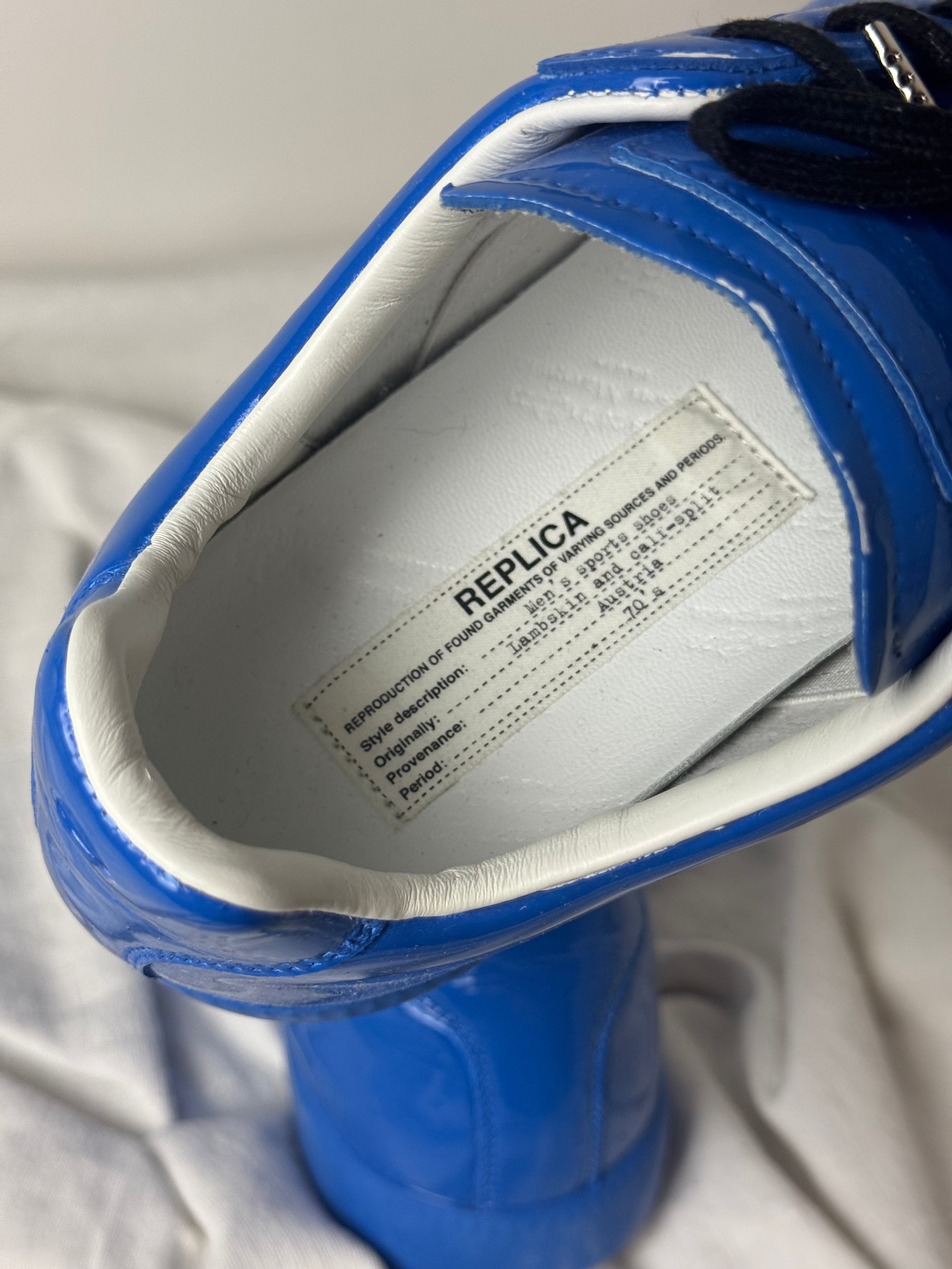 REPLICA GAT Low-Top Sneakers Blue Rubber