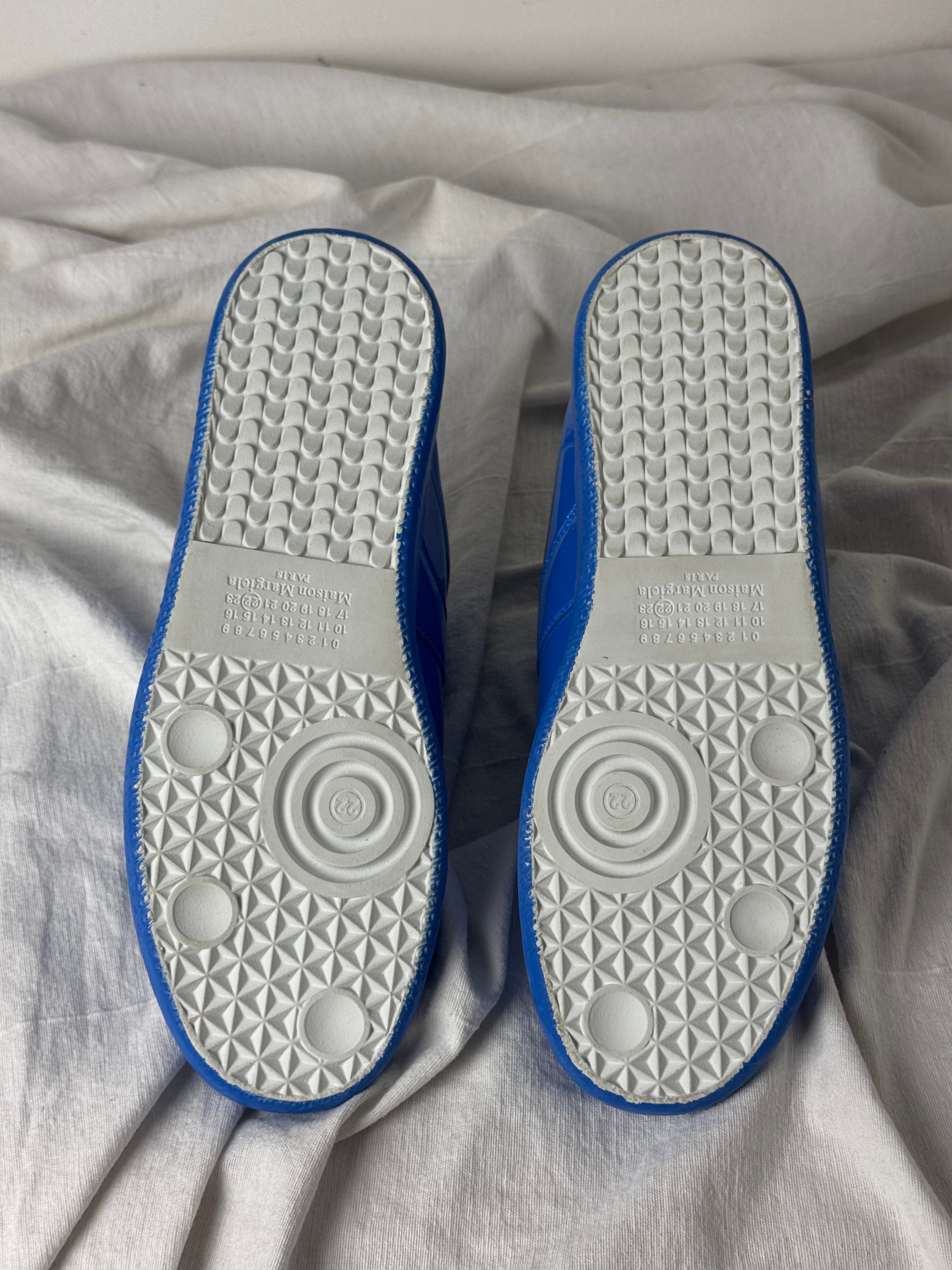 REPLICA GAT Low-Top Sneakers Blue Rubber