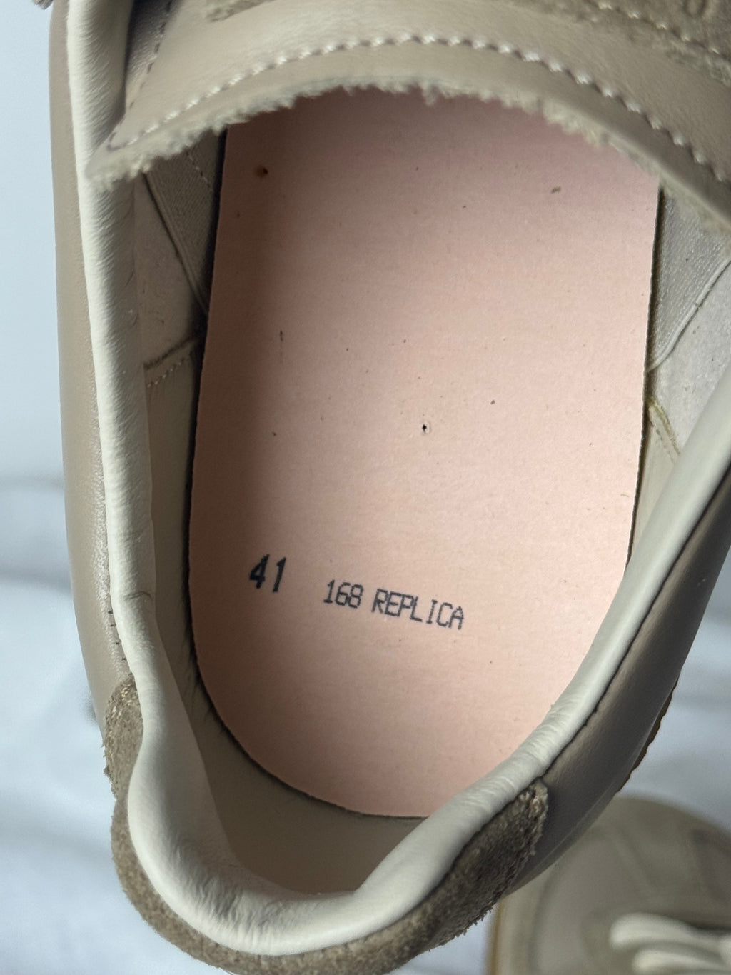 REPLICA GAT Low-Top Sneakers Brown / Gum