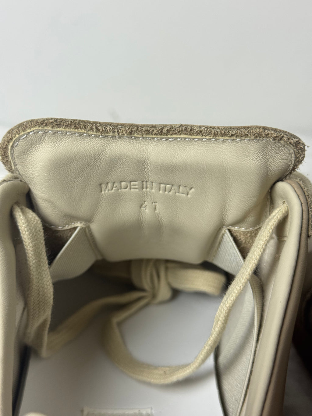REPLICA GAT Low-Top Sneakers Brown / Gum