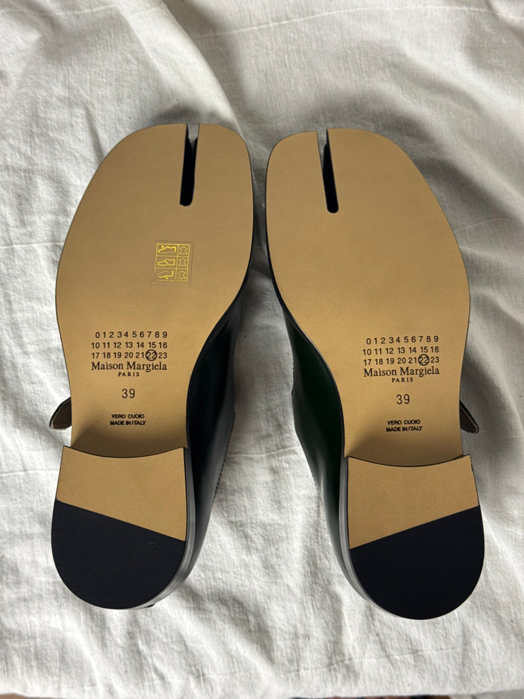 Tabi Mary Jane Chasseurs Green / Black