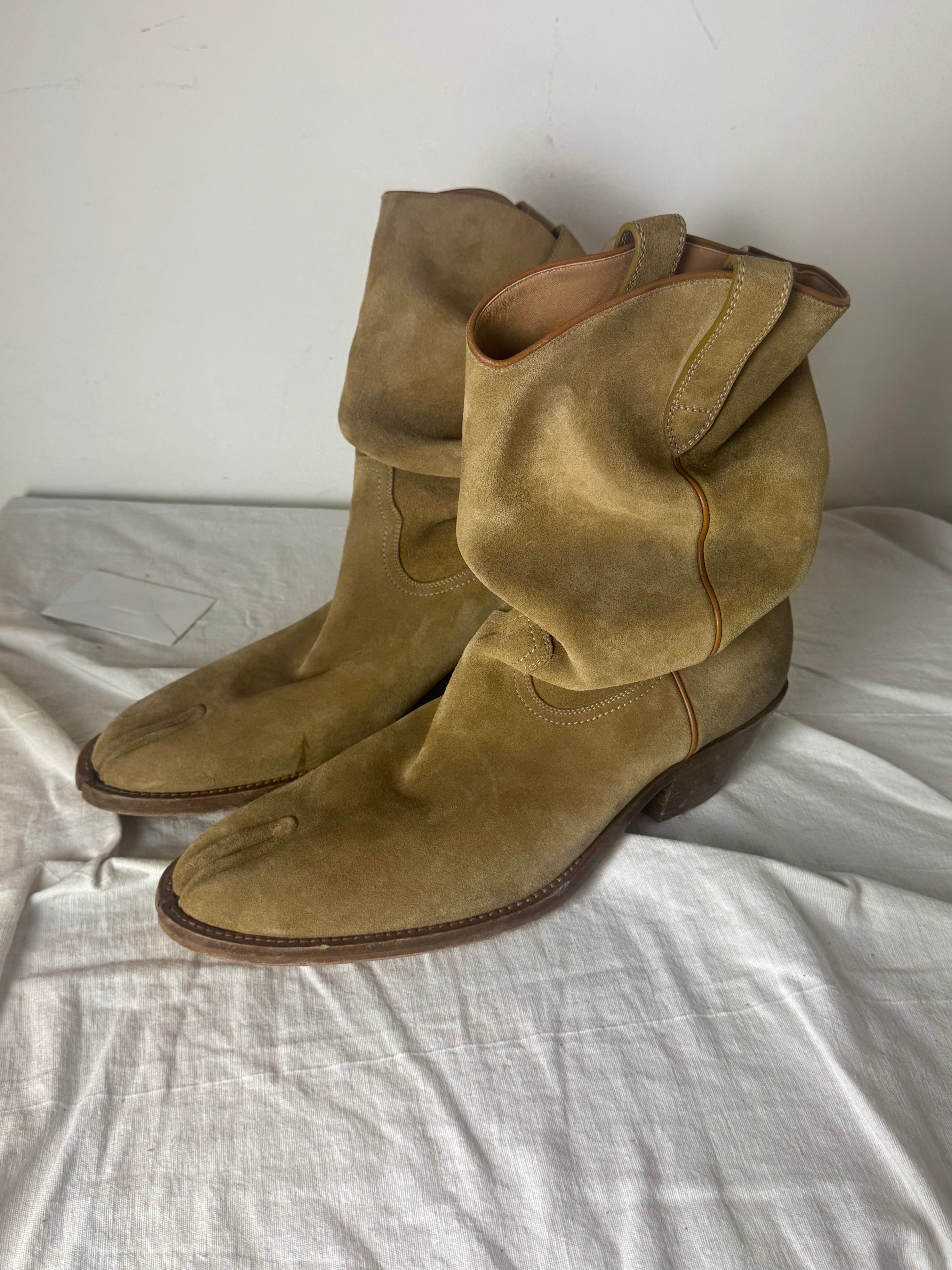 Tabi Texan Ankle Boots Suede Beige