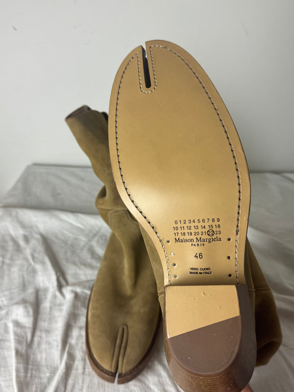 Tabi Texan Ankle Boots Suede Beige