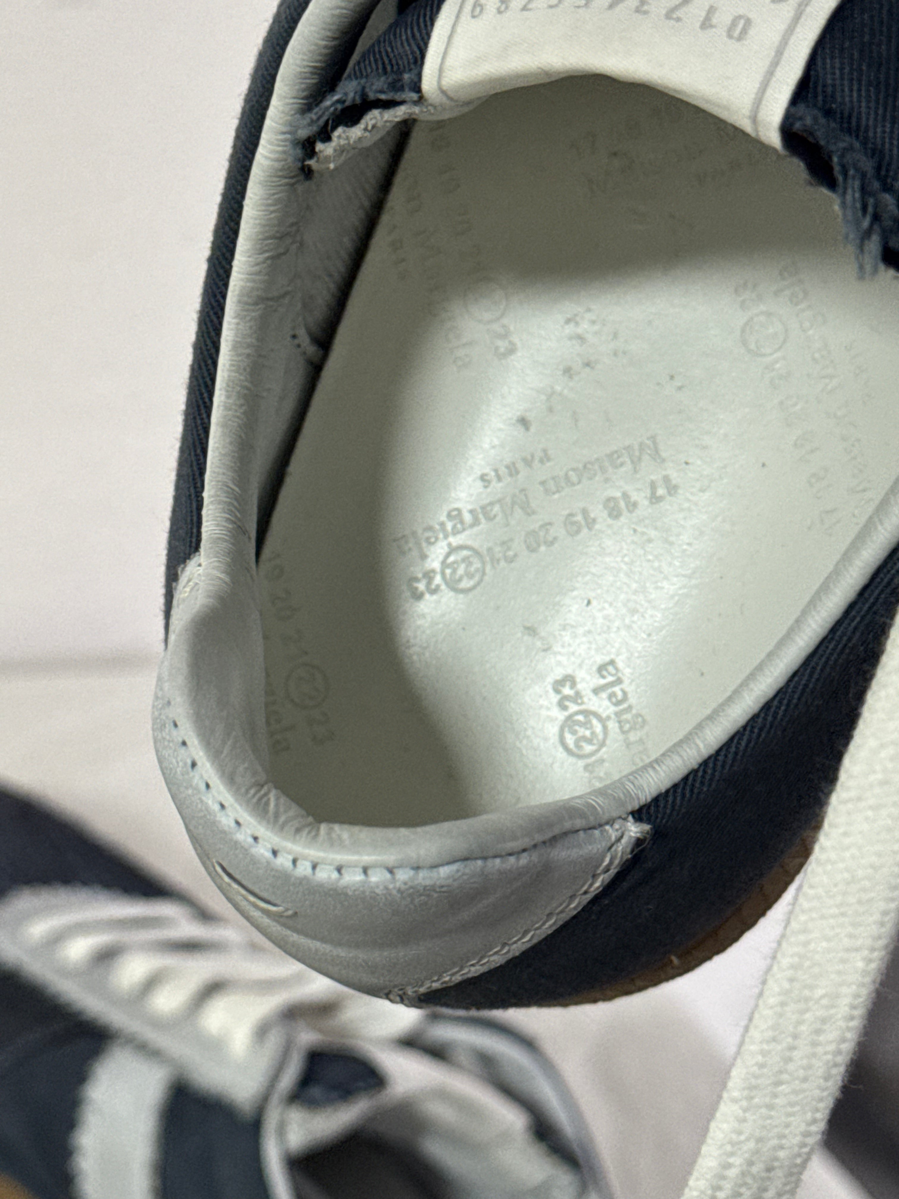 REPLICA GAT Low-Top Sneakers Blue / Grey / Gum