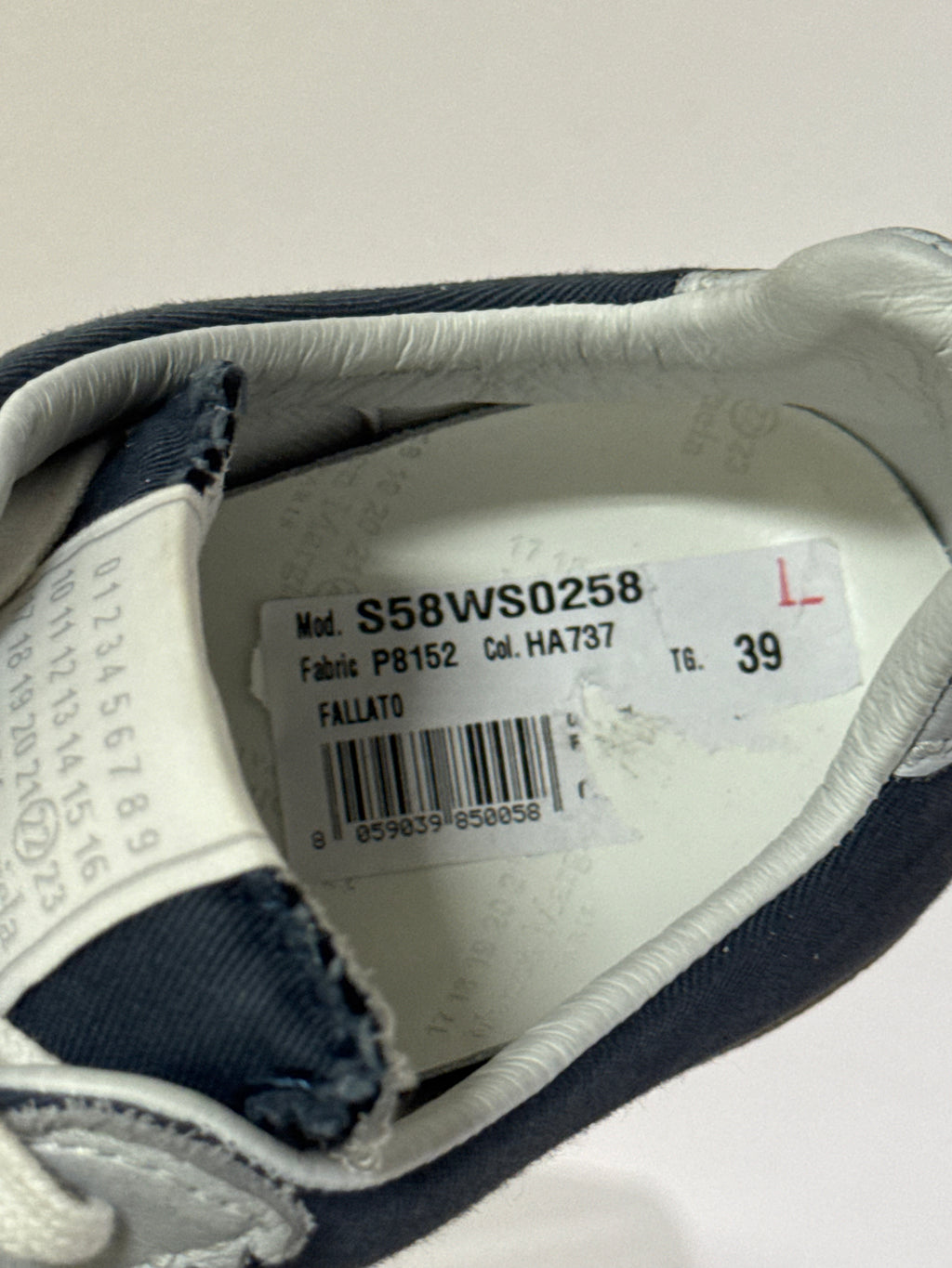 REPLICA GAT Low-Top Sneakers Blue / Grey / Gum
