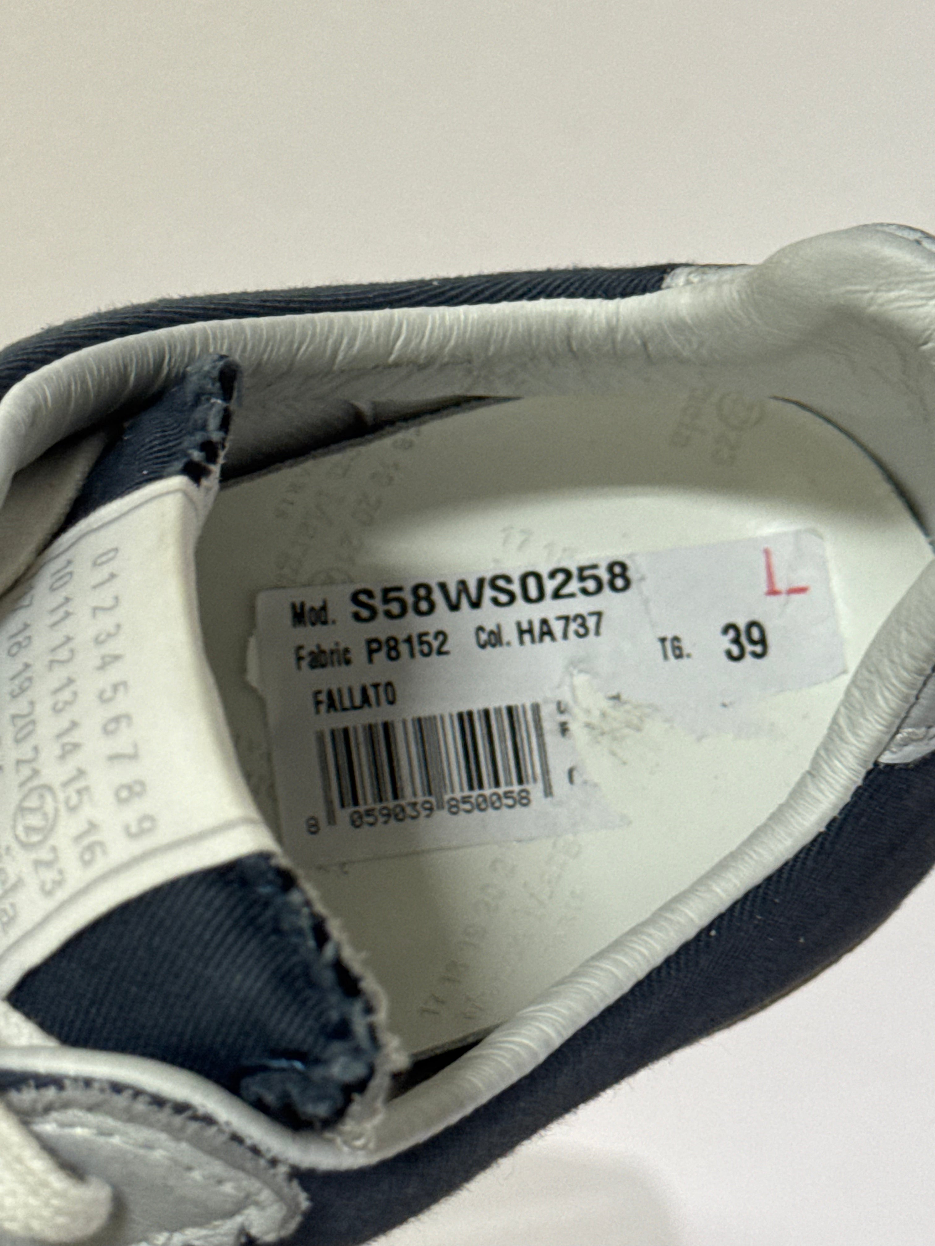 REPLICA GAT Low-Top Sneakers Blue / Grey / Gum