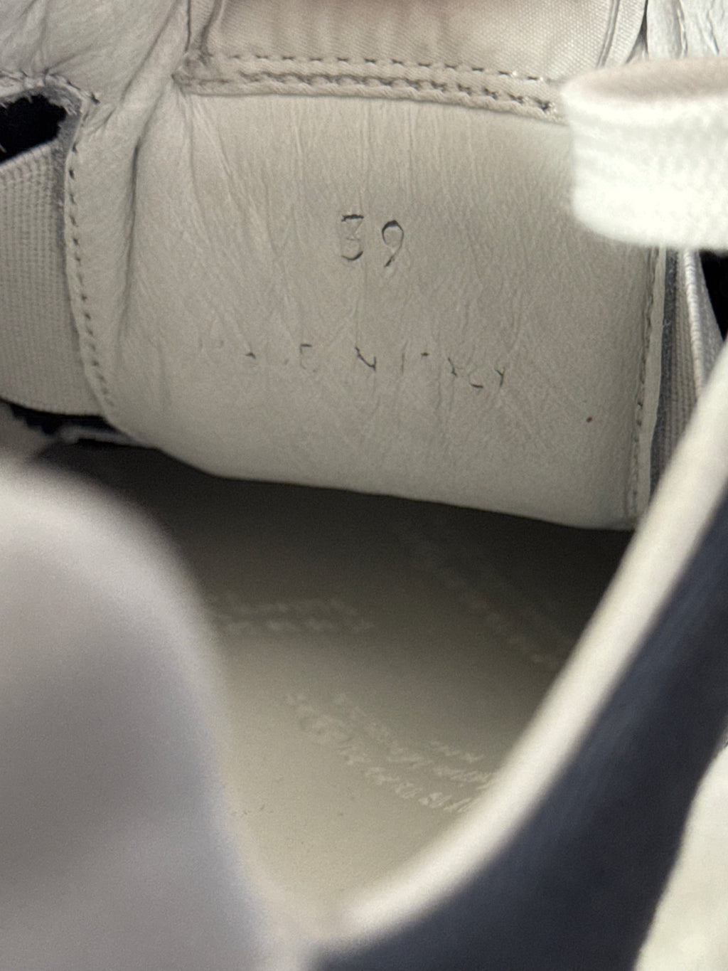 REPLICA GAT Low-Top Sneakers Blue / Grey / Gum