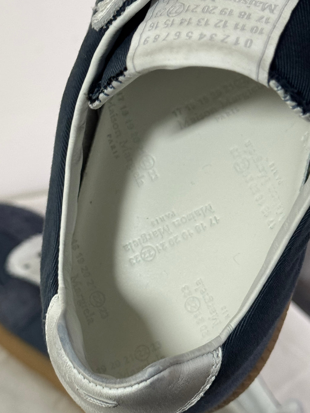 REPLICA GAT Low-Top Sneakers Blue / Grey / Gum
