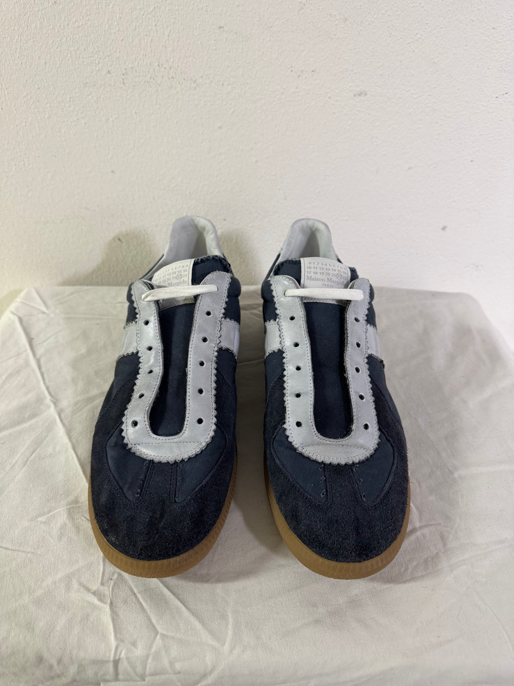 REPLICA GAT Low-Top Sneakers Blue / Grey / Gum