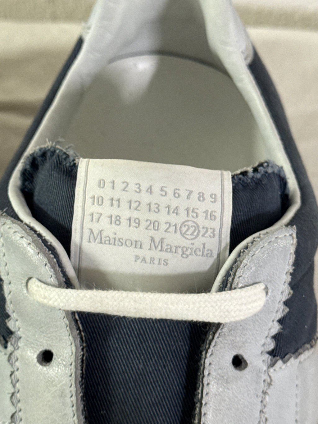 REPLICA GAT Low-Top Sneakers Blue / Grey / Gum
