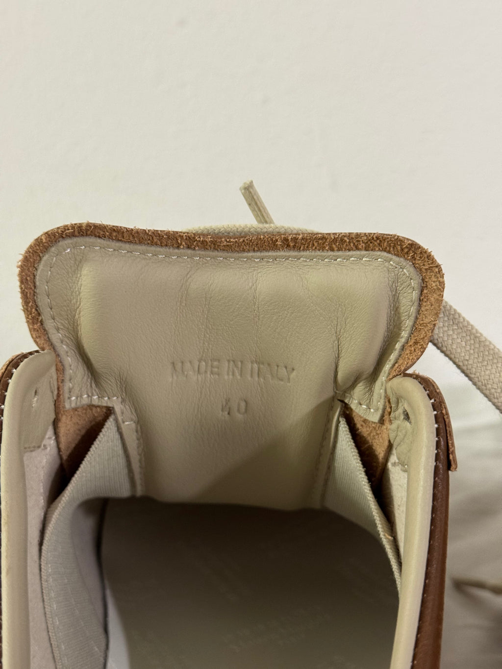 REPLICA GAT Low-Top Sneakers Brown / Gum