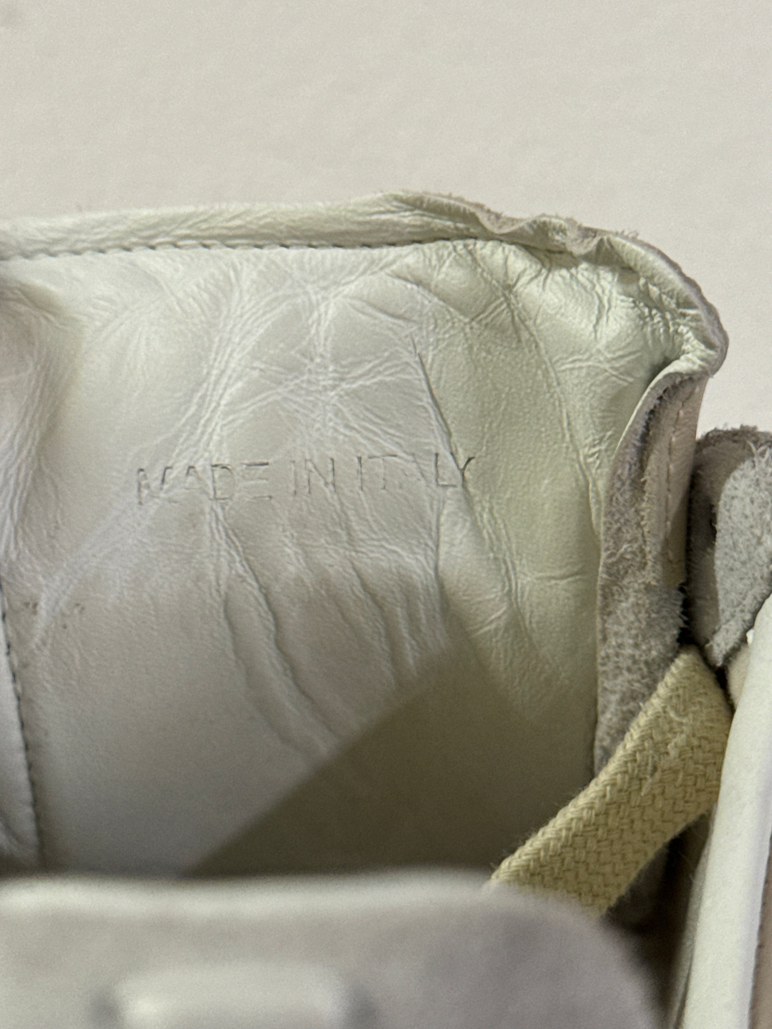 REPLICA GAT Low-Top Sneakers Inside Out