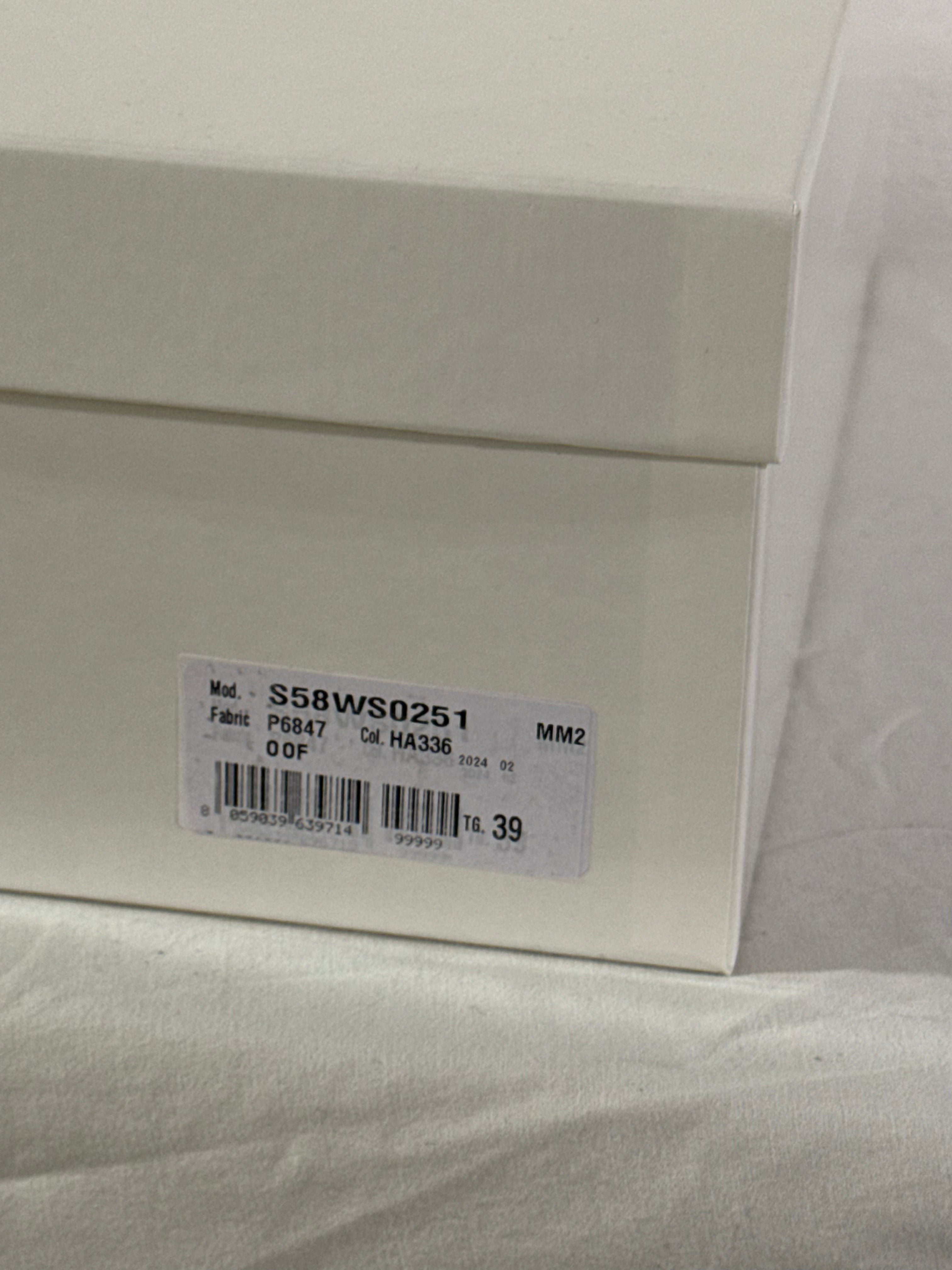 REPLICA GAT Low-Top Sneakers Inside Out