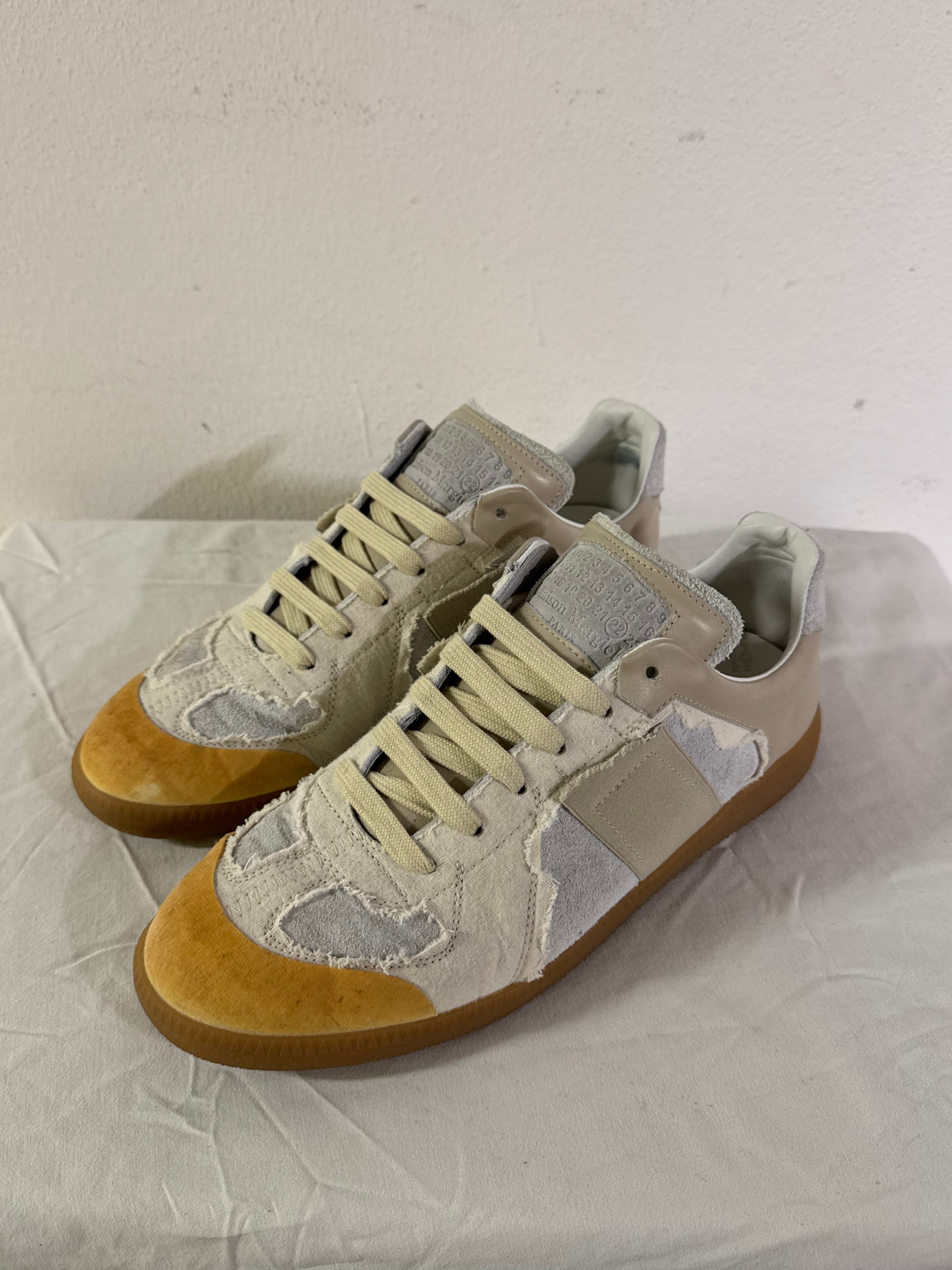 REPLICA GAT Low-Top Sneakers Inside Out