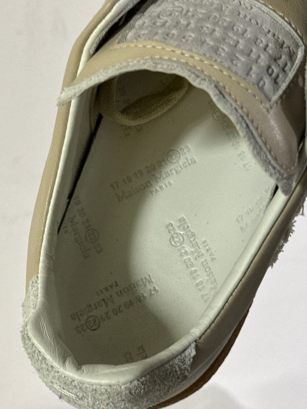 REPLICA GAT Low-Top Sneakers Inside Out