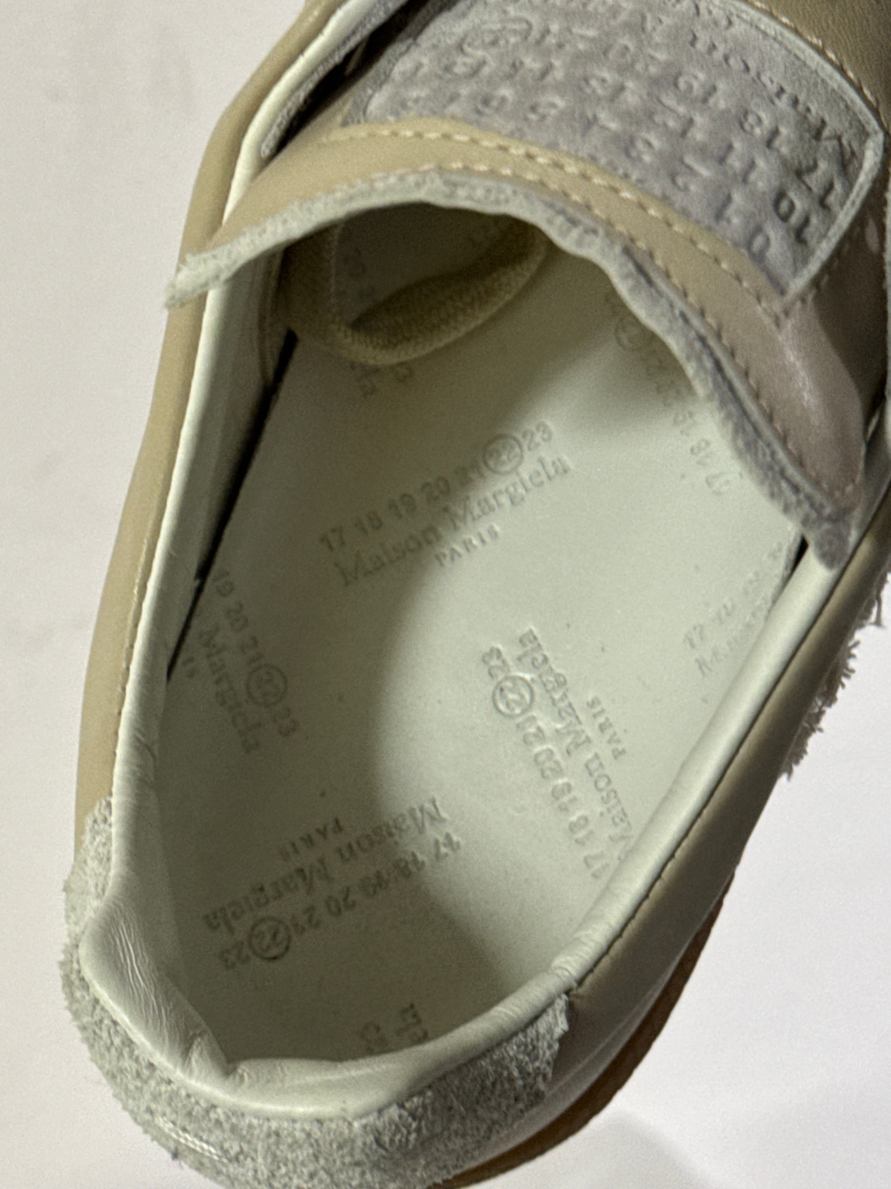 REPLICA GAT Low-Top Sneakers Inside Out