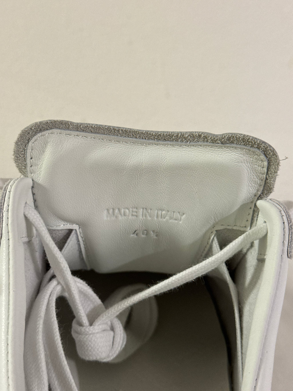 REPLICA GAT Low-Top Sneakers White / White