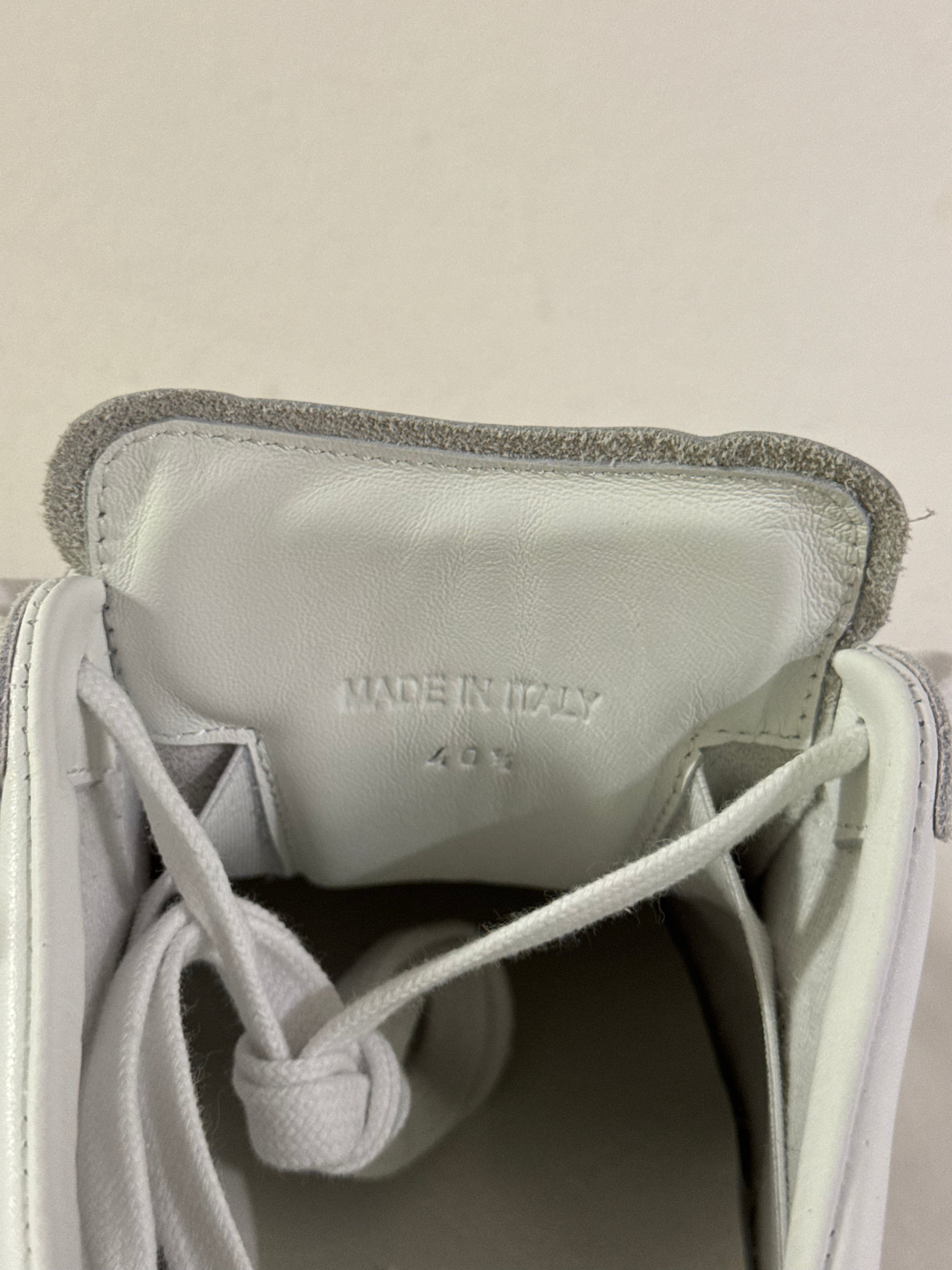 REPLICA GAT Low-Top Sneakers White / White