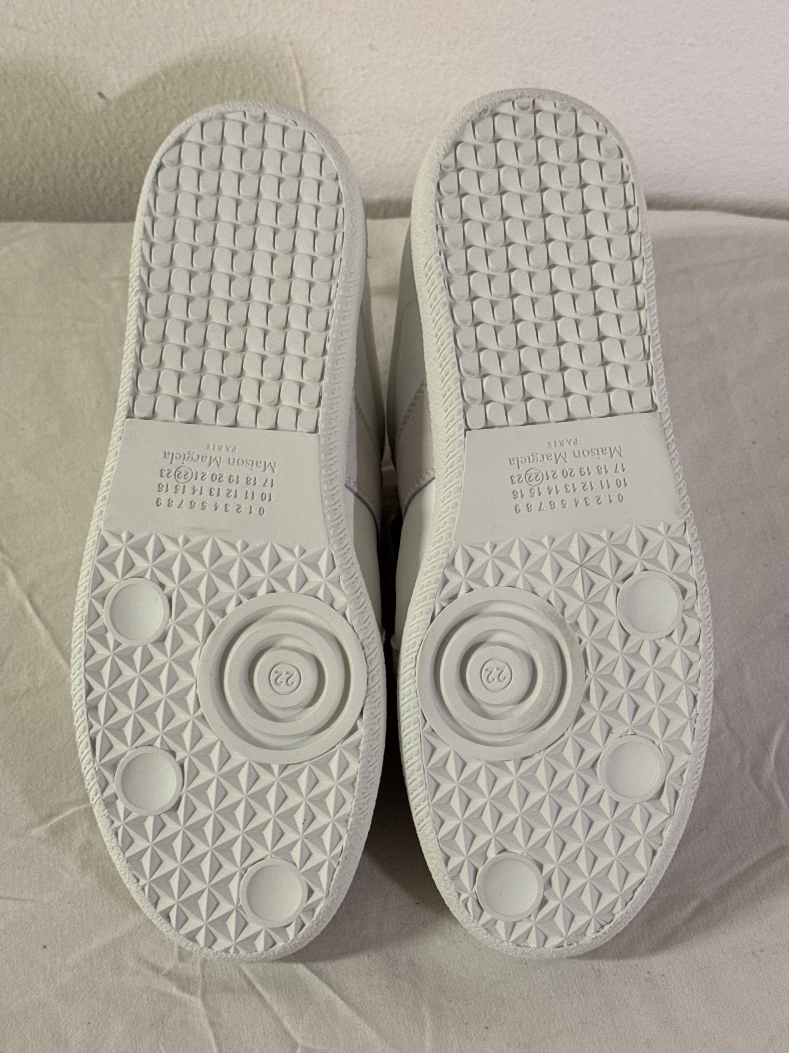 REPLICA GAT Low-Top Sneakers White / White