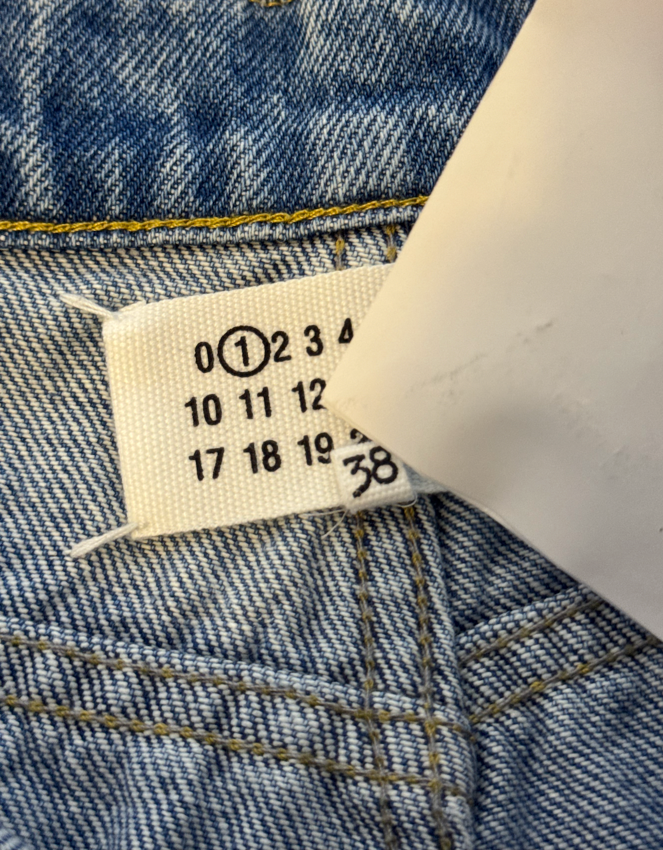 Cut-Out Jeans Blue