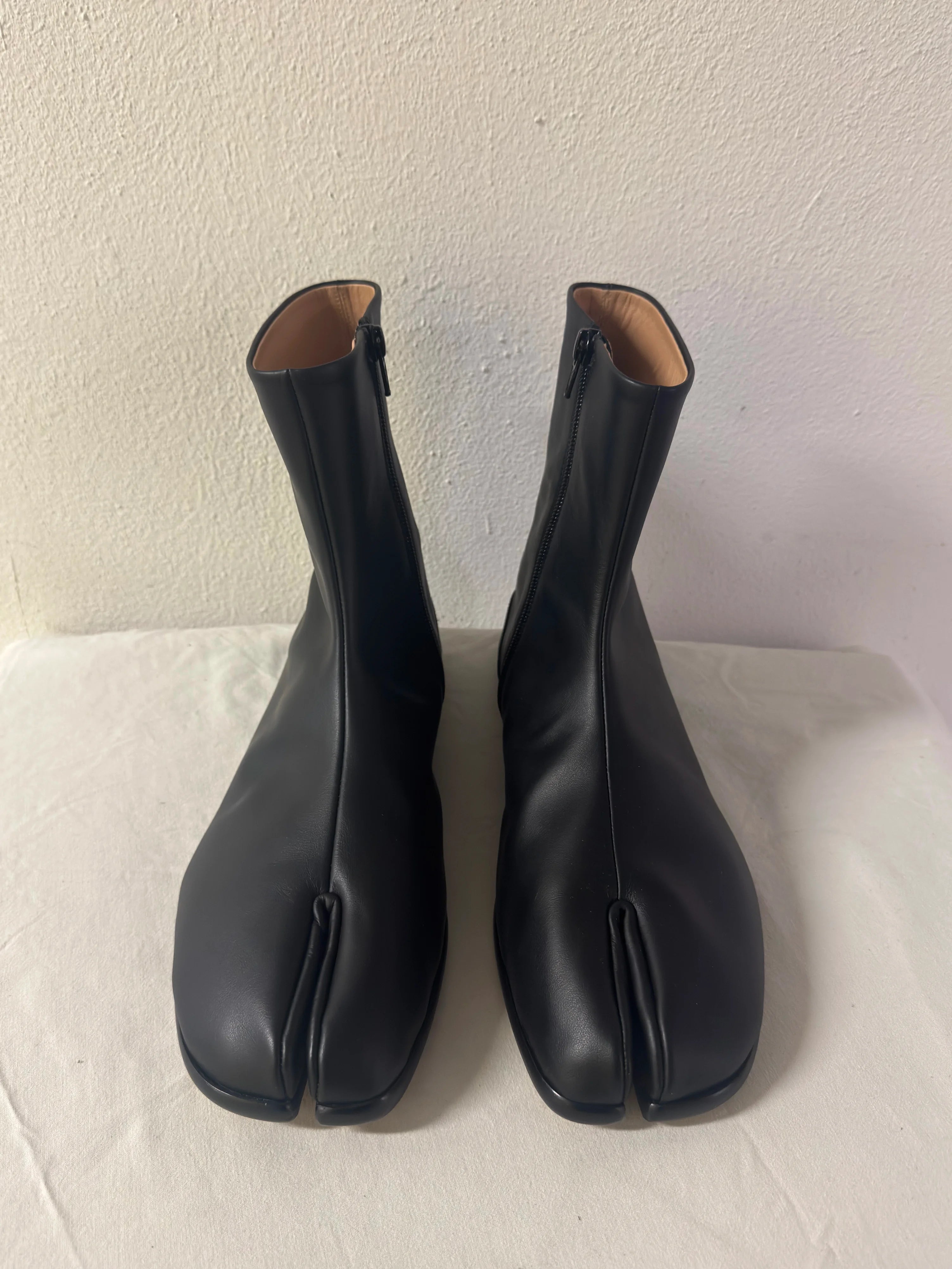 Tabi Flat Boots Black