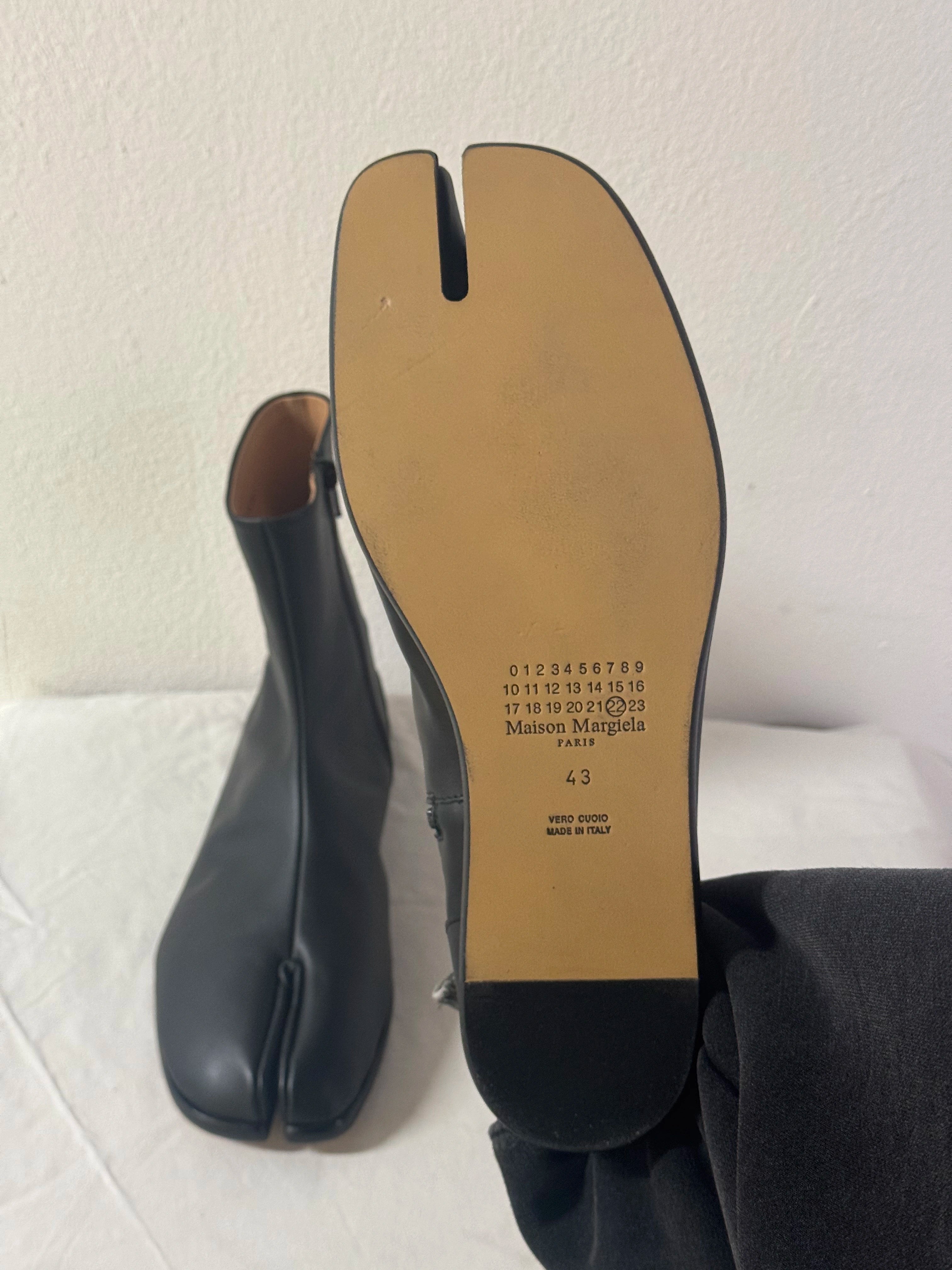 Tabi Flat Boots Black