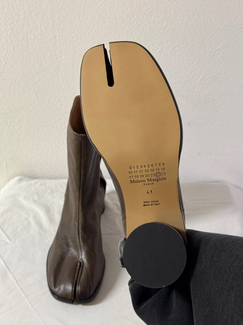 Tabi Ankle Boots Brown